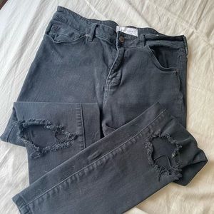 black ripped pacsun skinny jeans